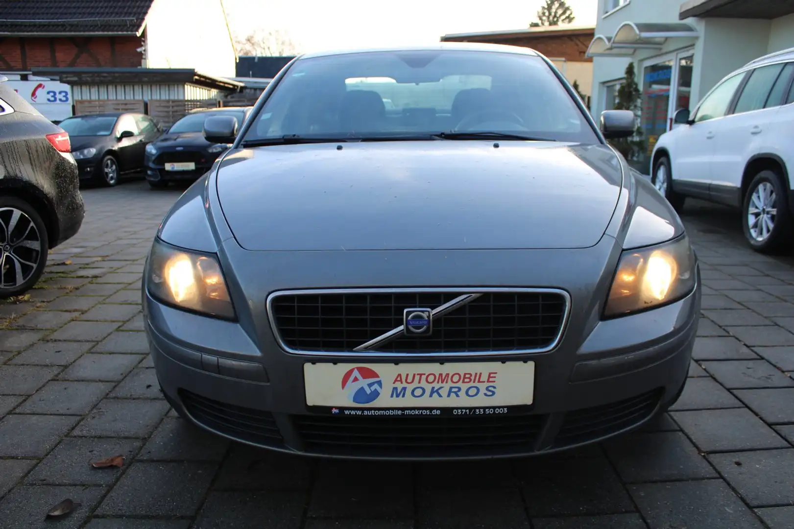 Volvo S40 2.4  Klimaautomatik PDC ALU Radio-CD AHK TÜV bis 0 Grau - 2