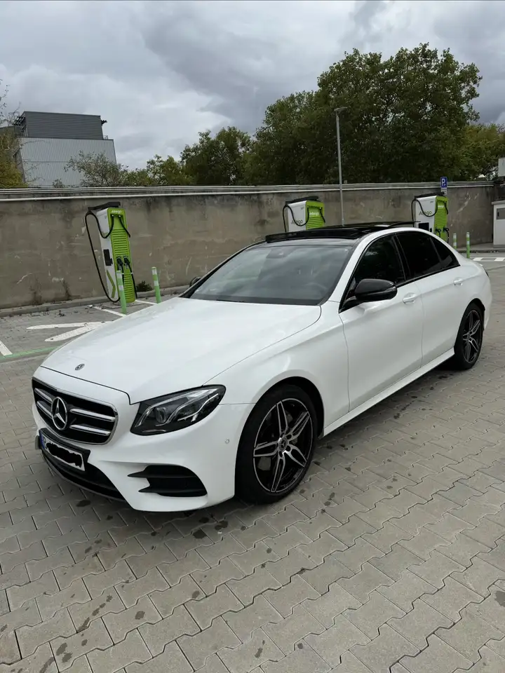 Mercedes-Benz E 200