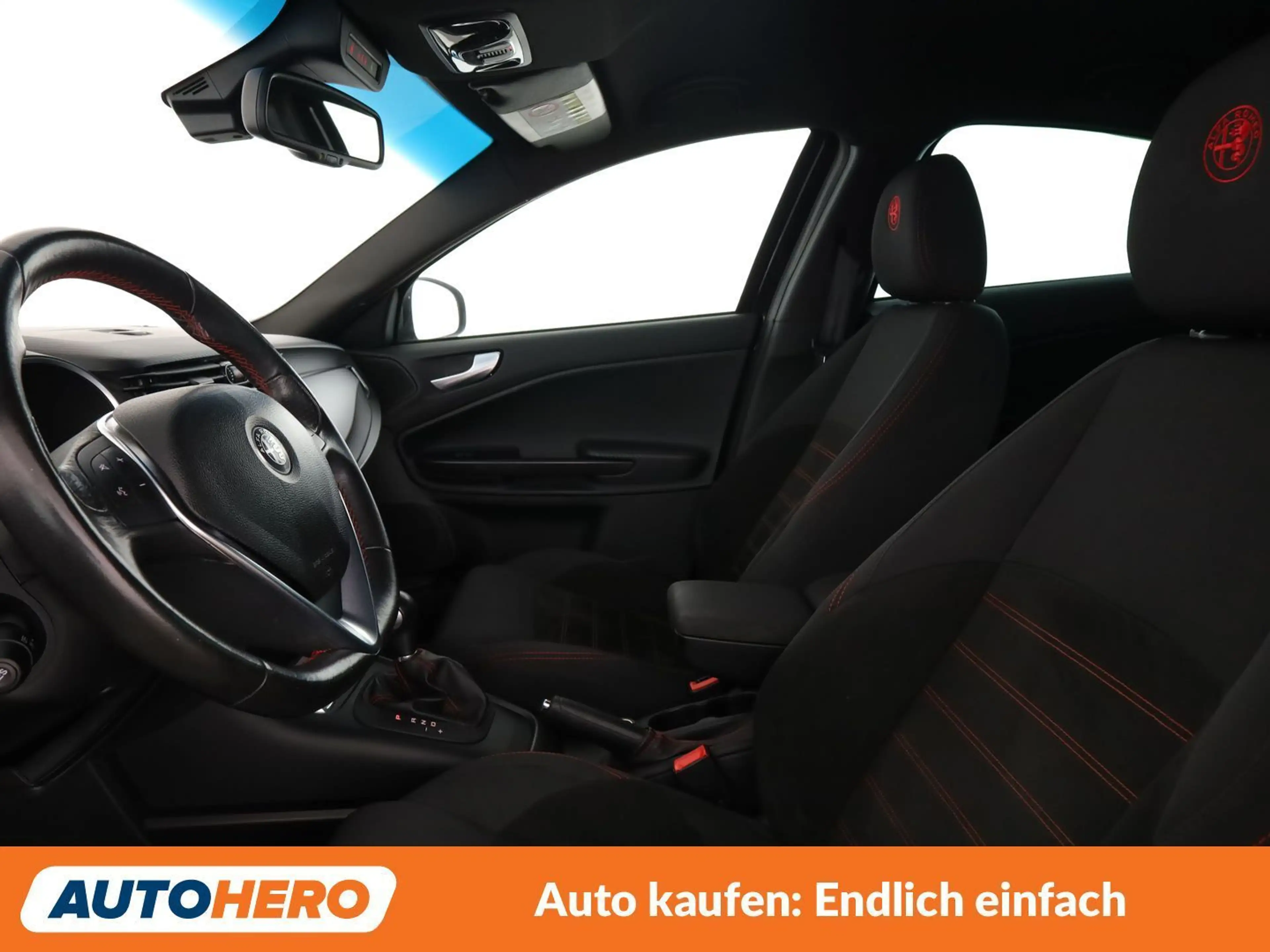 Alfa Romeo Giulietta 1.4 Turbo Super — photo 10