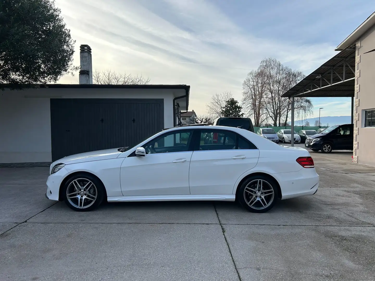 Mercedes-Benz E 250 d Berlina Premium AMG 4matic Euro6b Full Opt.. Weiß - 2