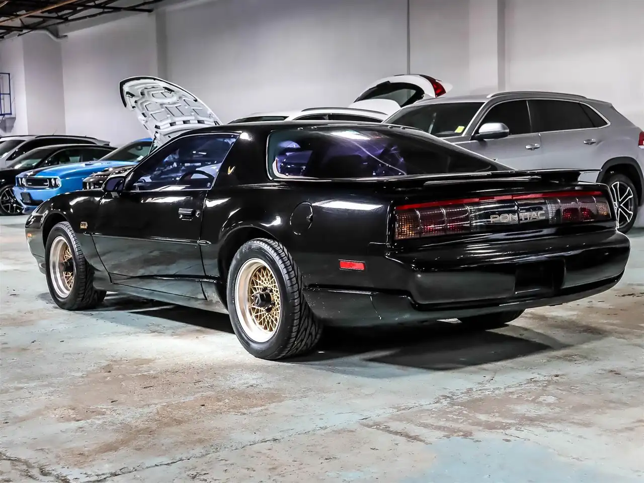 Pontiac Firebird снимка Pontiac Firebird