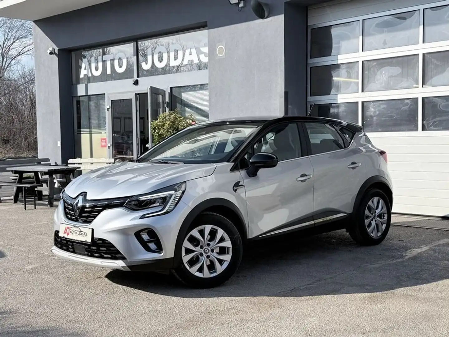 Renault Captur TCe 100 PF Intens **Kamera/Sitzheizung** Silber - 2