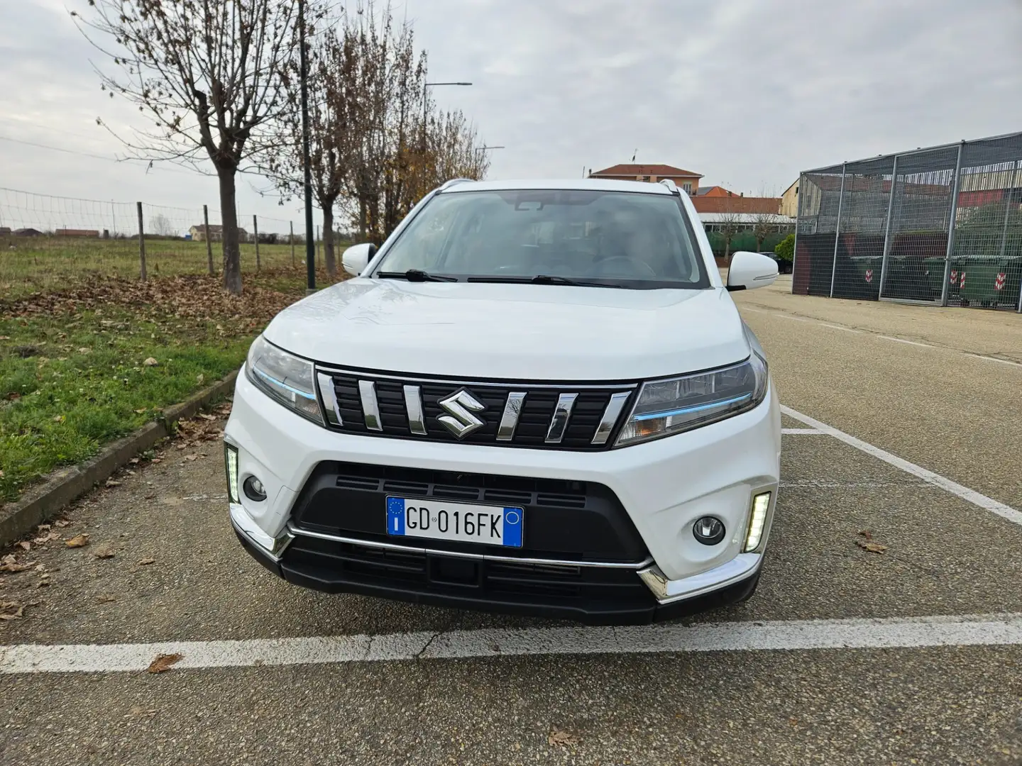Suzuki Vitara Vitara 1.4 Hybrid 4WD AllGrip Top GPL Weiß - 2