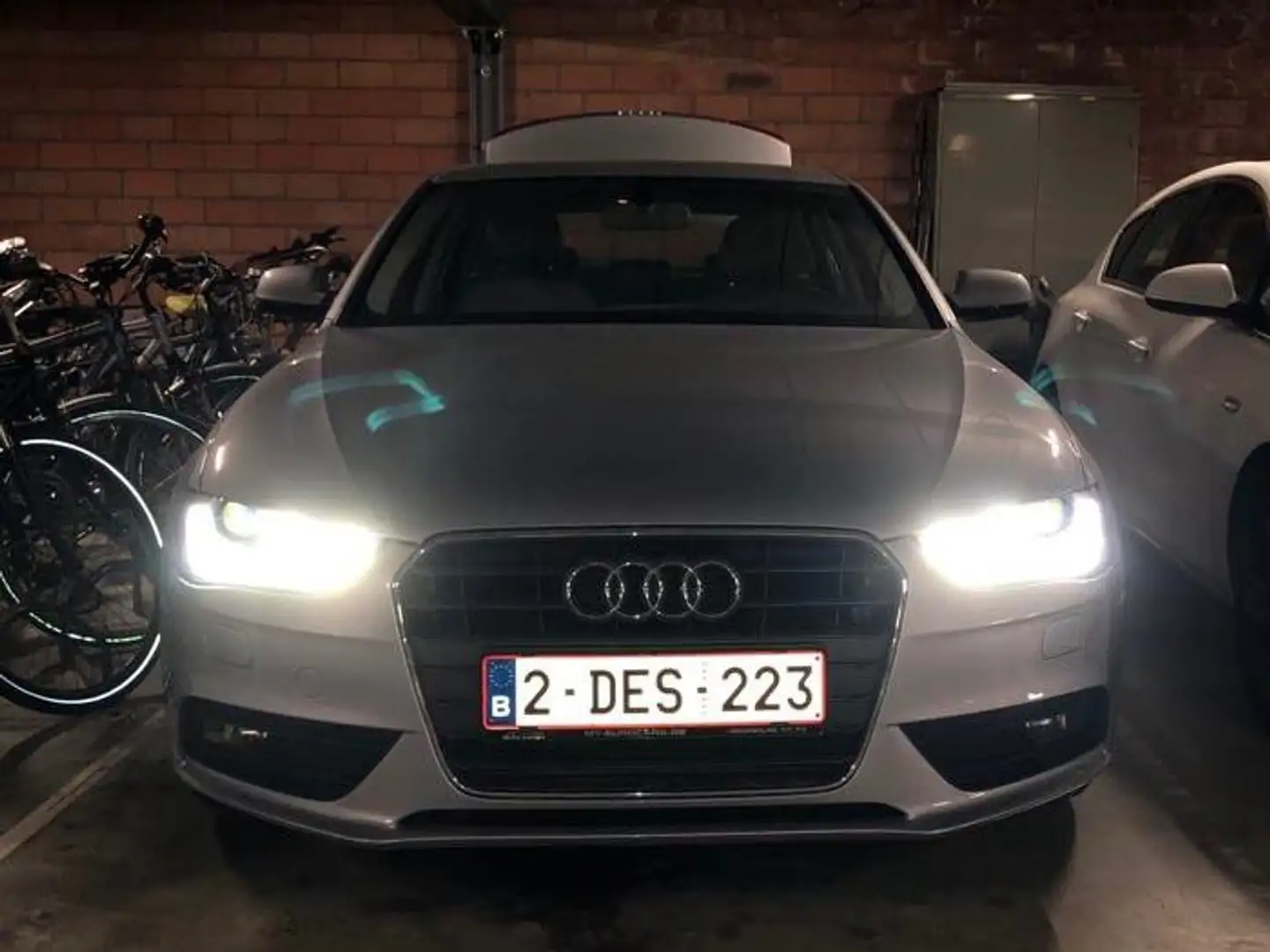 Audi A4 A4 1.8 TFSI Attraction Zilver - 2