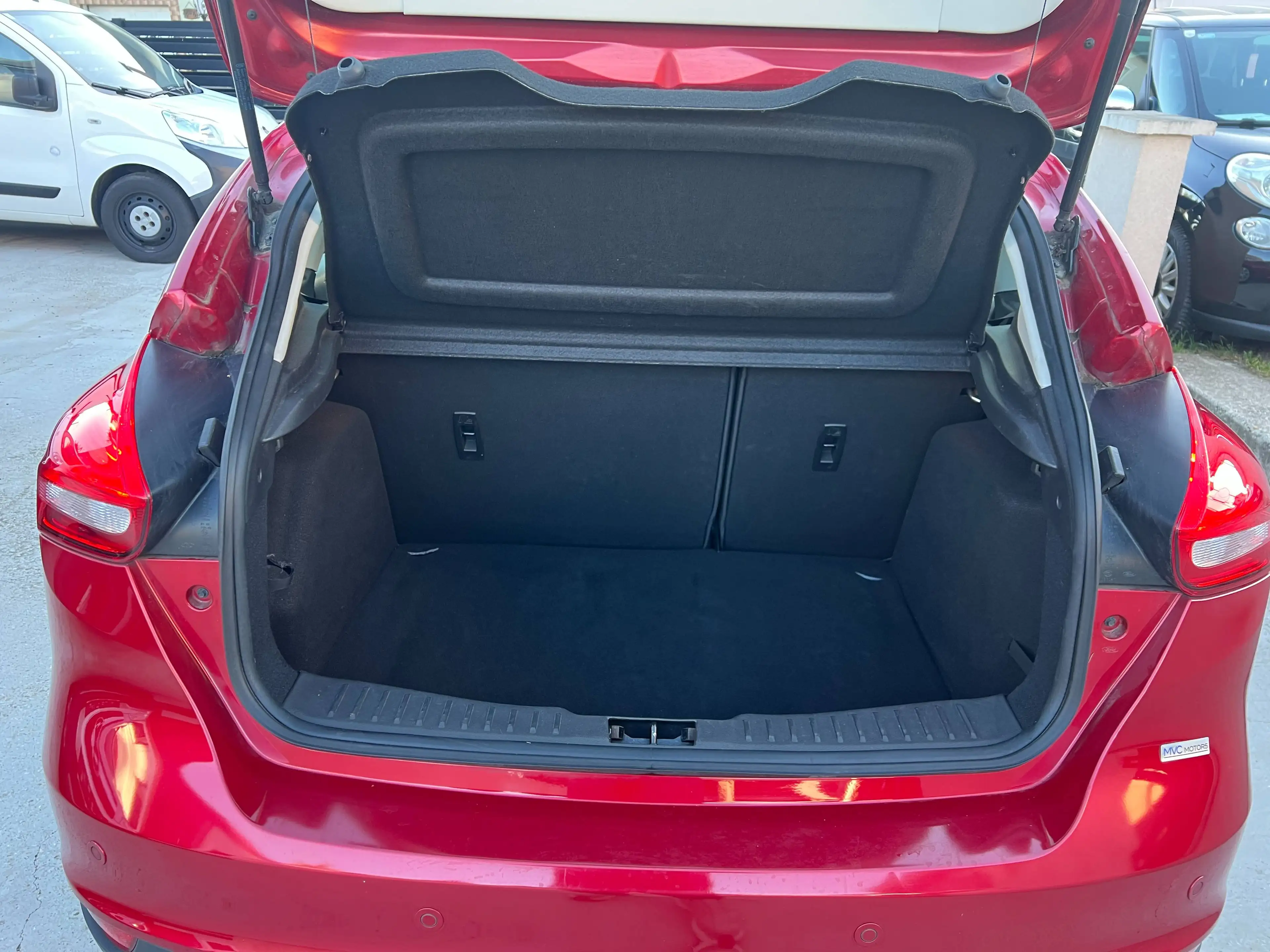 Ford Focus Trend — photo 7
