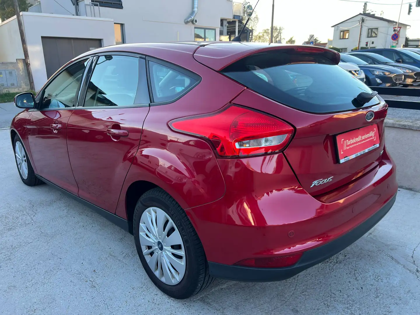Ford Focus Trend Rot - 2