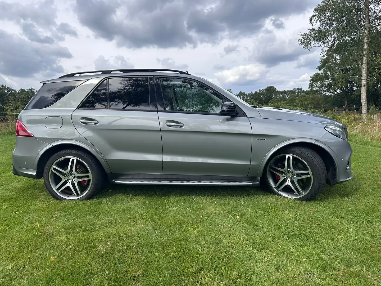 Mercedes-Benz GLE 500 GLE 500e AMG Gris - 2