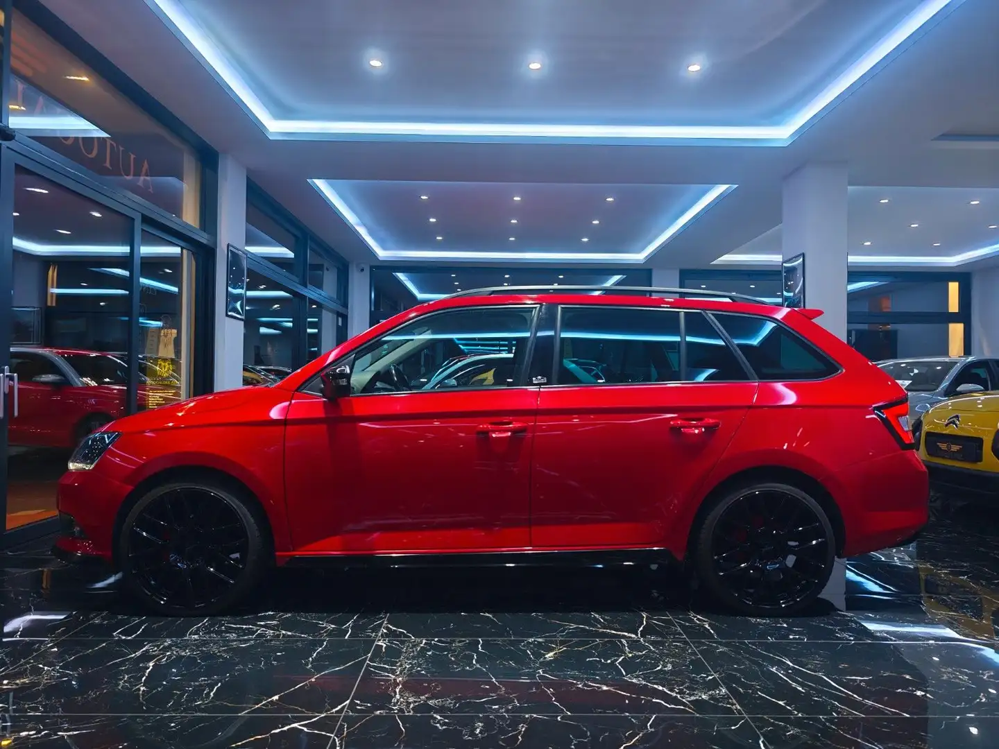 Skoda Fabia Combi Monte Carlo PANO SHZ Rouge - 1