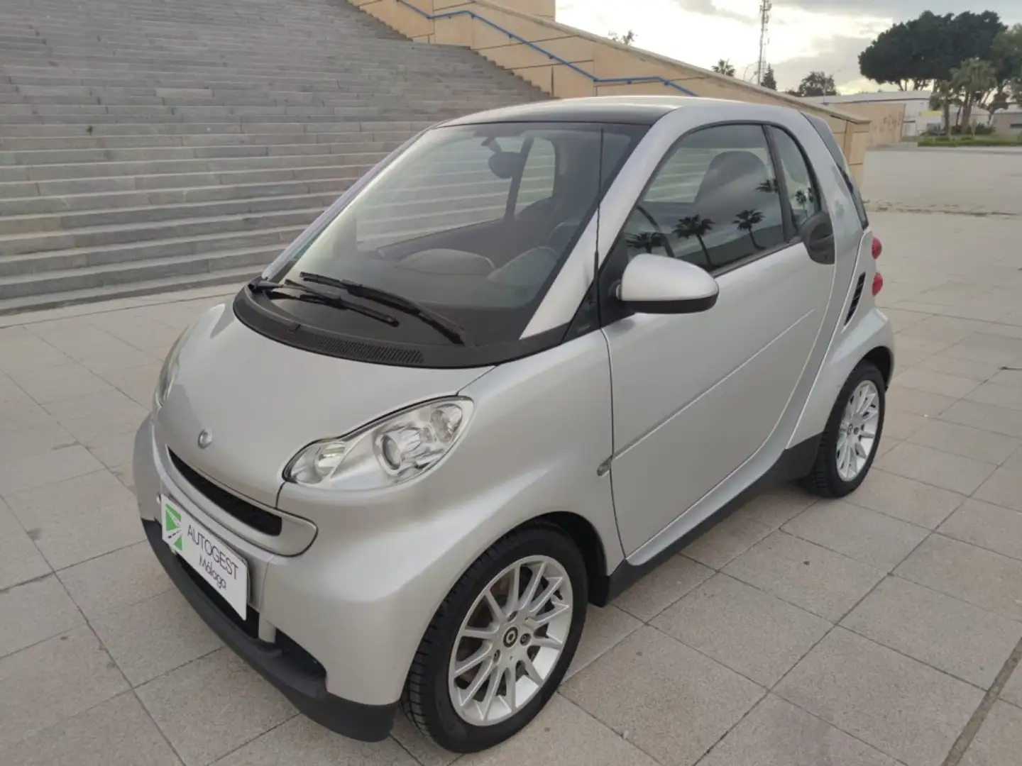 smart forTwo Coupé 52 mhd Pulse Aut. Gris - 2