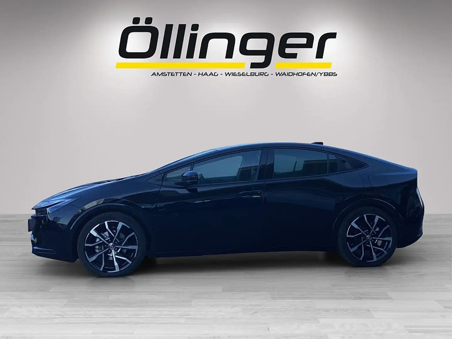 Toyota Prius 2.0 VVT-i Plug-in Hybrid PHEV 13,3kWh Executive... Schwarz - 2