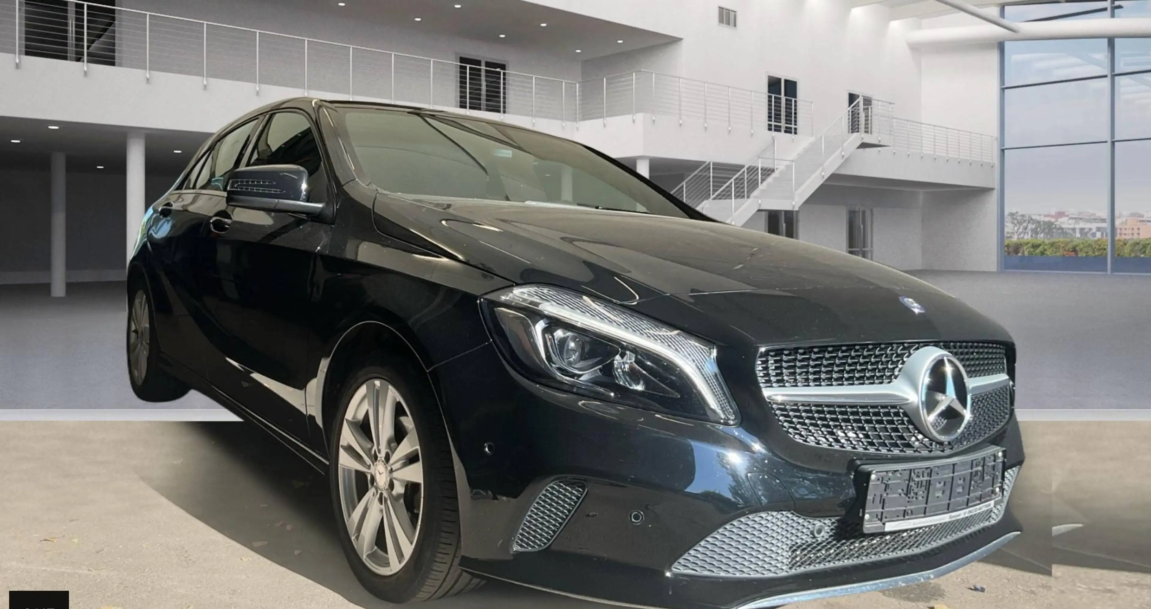 Mercedes-Benz A 180 A 180 Score 7G-AUT/LED/T.LEDER+SHZ/NAVI/TEMP/PARKASSIST+/KOLLWa/ALARM/17ZOLL/