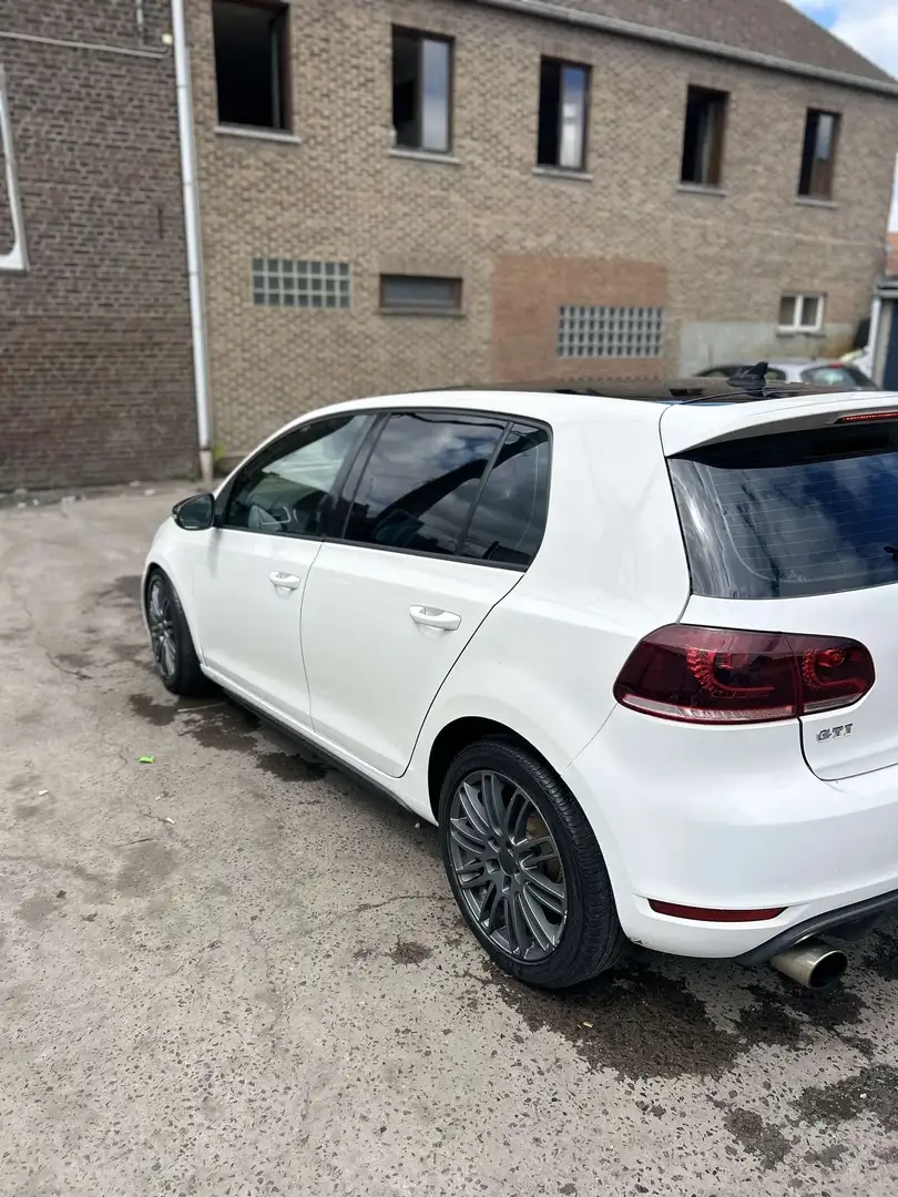 Volkswagen Golf GTI 2.0 TSI DSG - 2