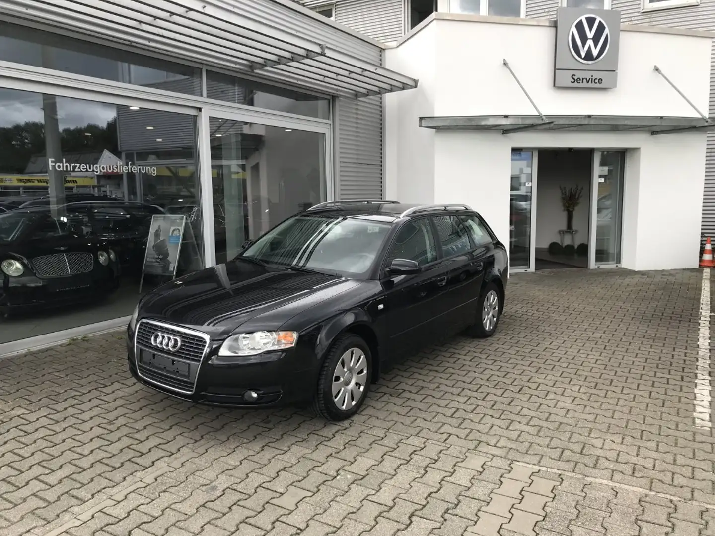 Audi A4 2,0 Avant TÜV/HU NEU*Klimaautomatik*PDC*2:Hand* Schwarz - 1