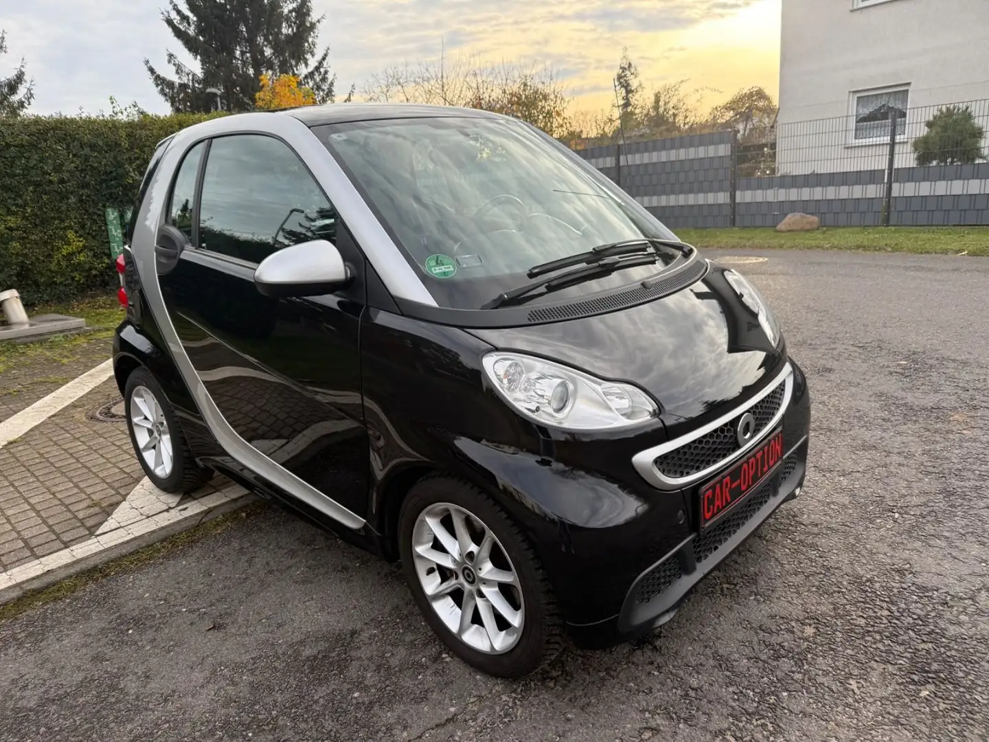 smart forTwo fortwo coupe Micro Hybrid Drive 52 kW Noir - 2