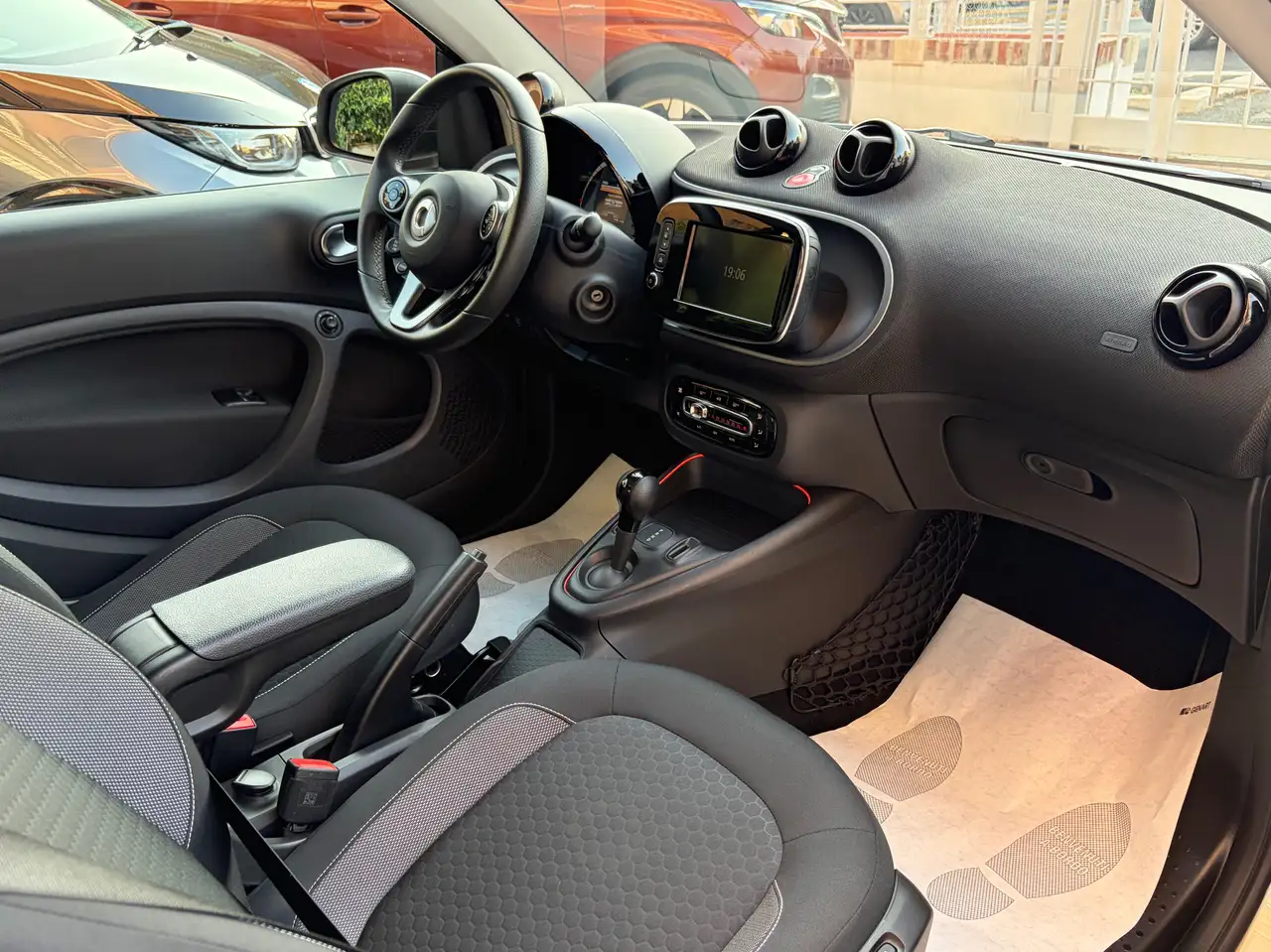 smart forTwo 2021 — фото 9