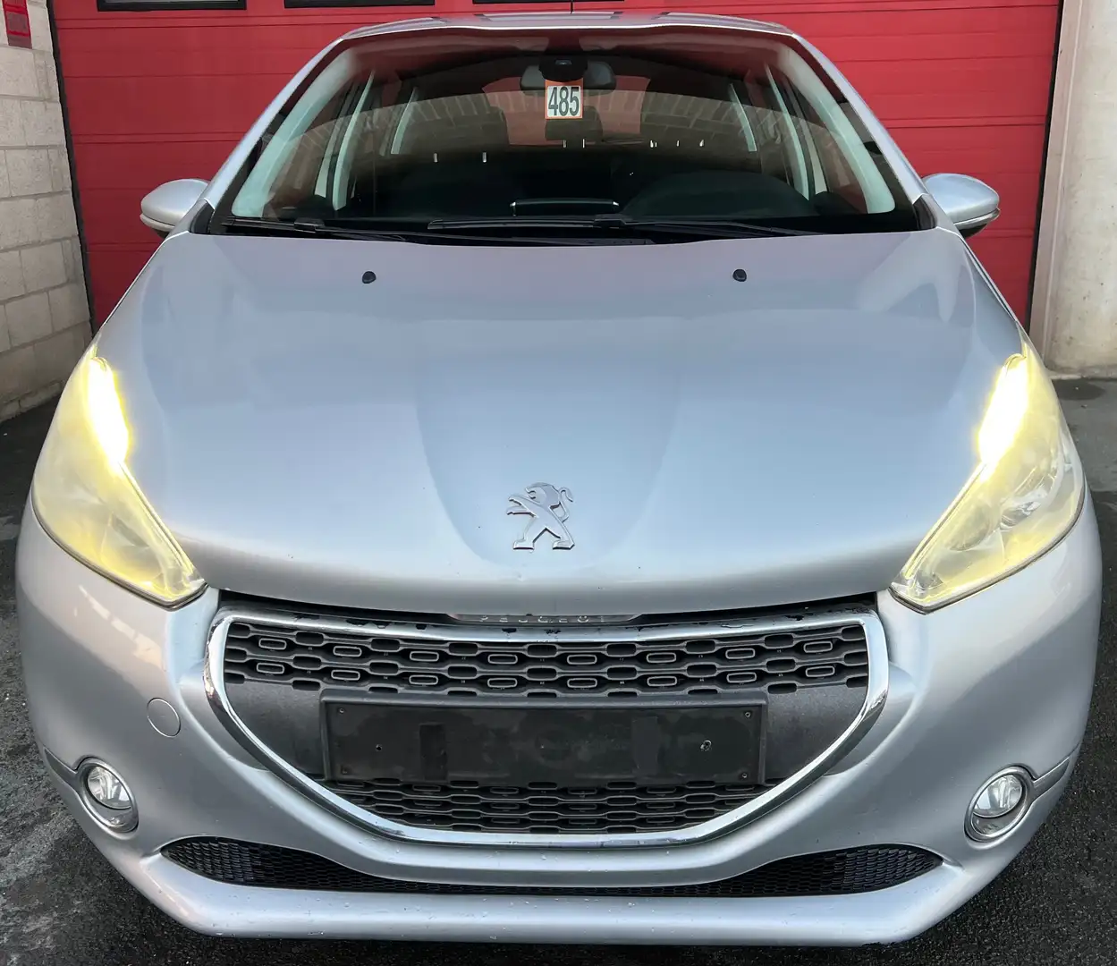Peugeot 208 1.6 HDi Allure STT ETG + CLIM Gris - 2