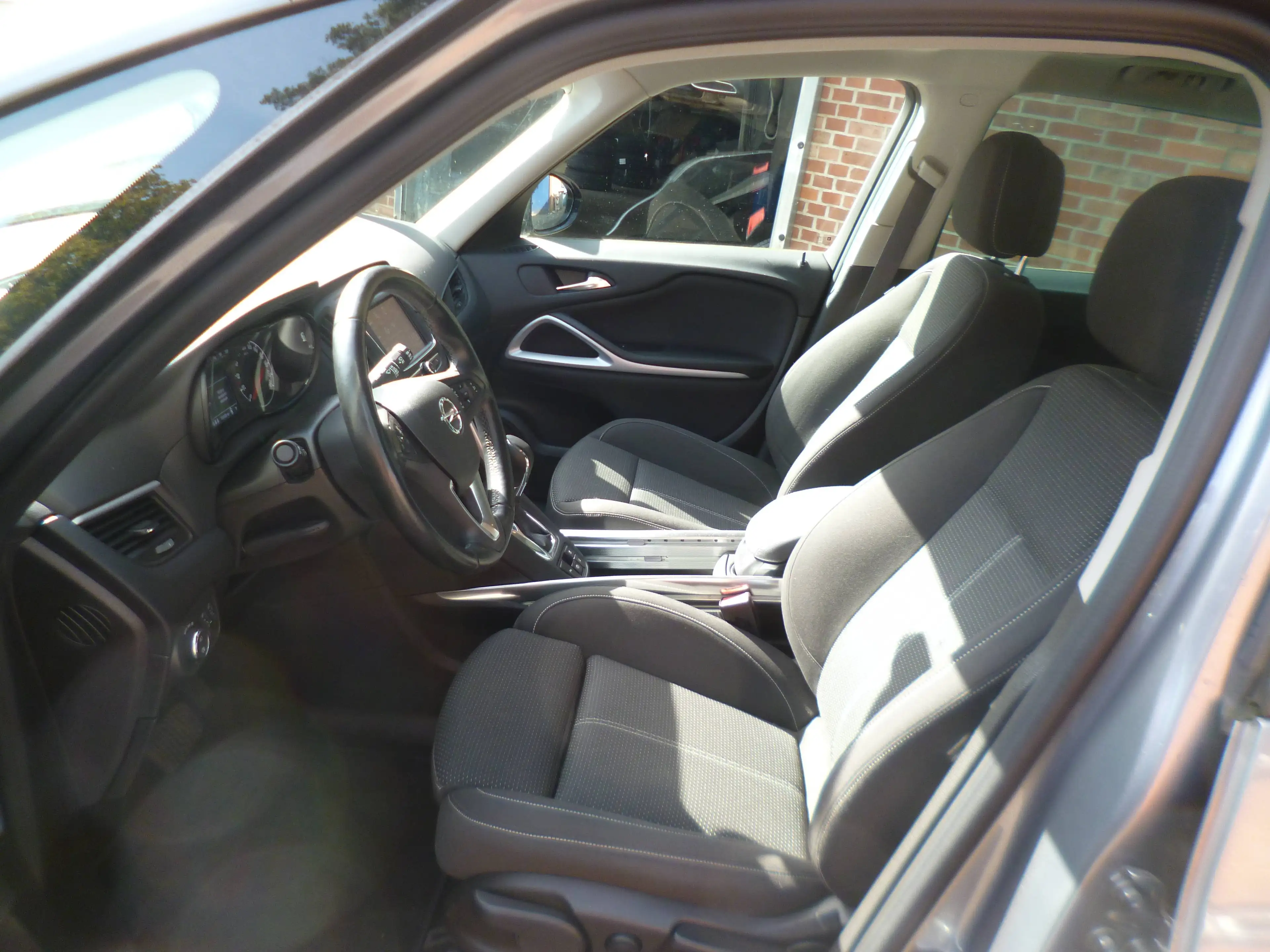 Opel Zafira Tourer Zafira 1.4 Turbo Automatik, neue Allwetterbereifung — photo 5