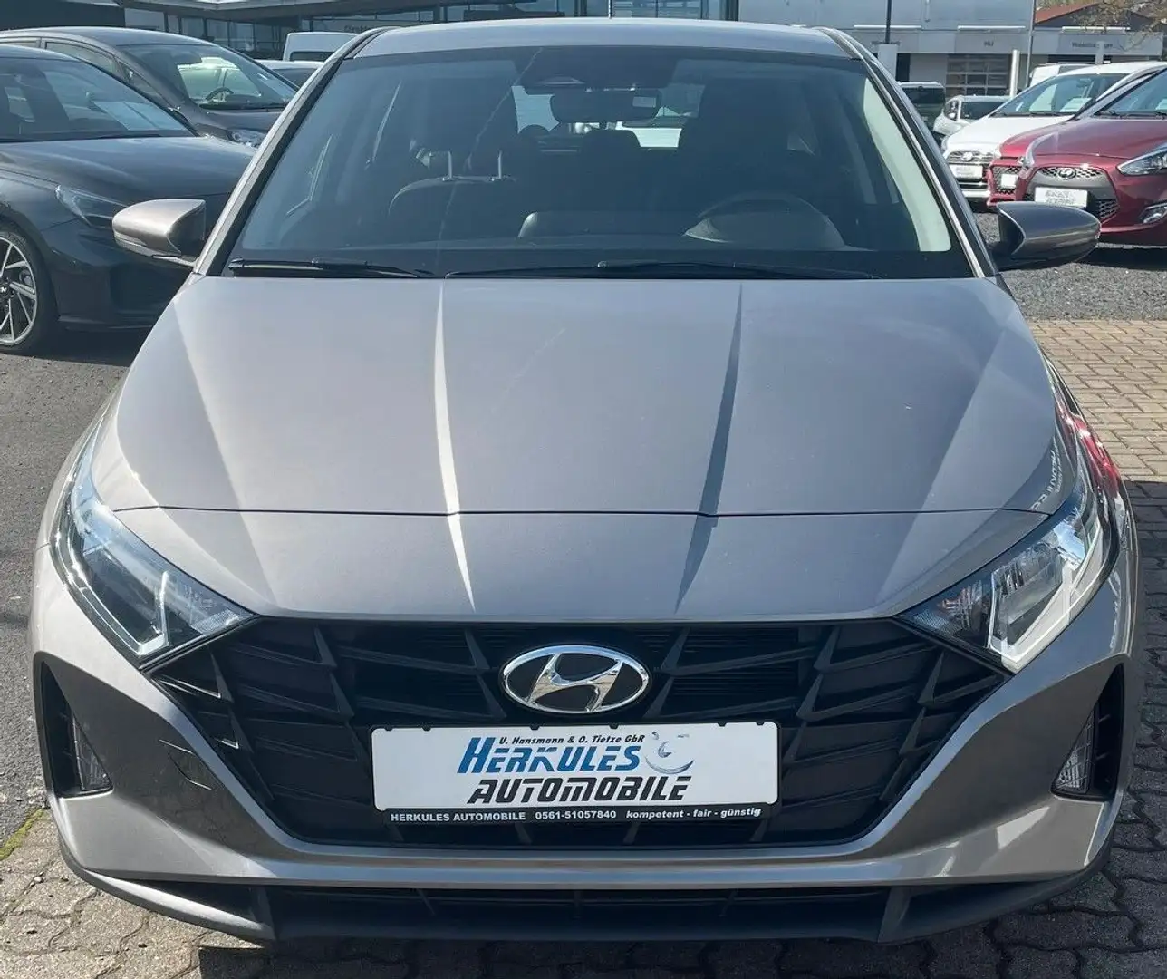 Hyundai i20 1.2 Klima/Bluetooth/PDC hinten/Sofort! Beżowy - 2