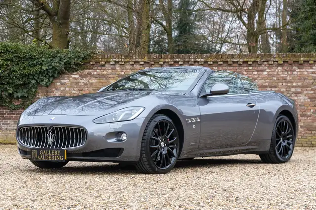 Maserati GranCabrio 4.7 "Comfort Package" Major maintenance at the Mas