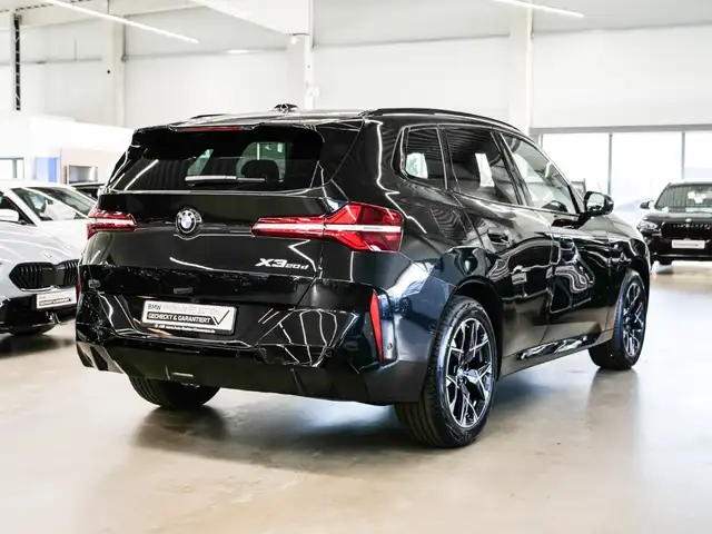 BMW X3 view 2
