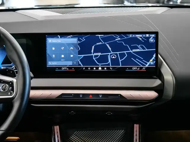 BMW X3 view 13