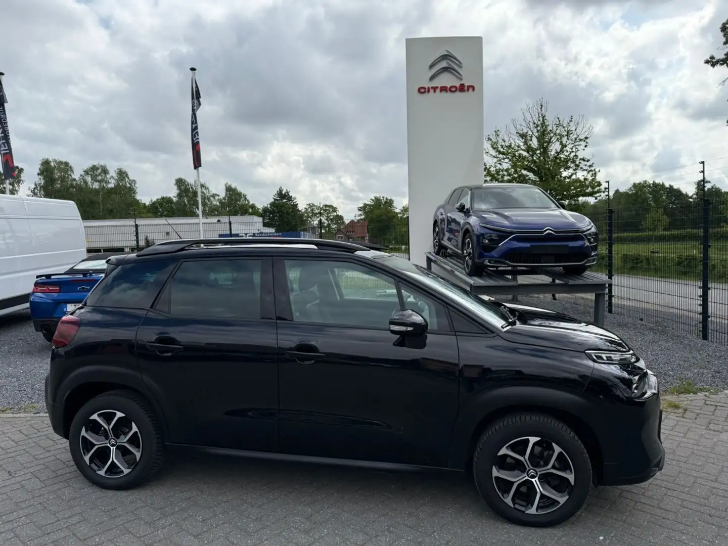 Citroen C3 Aircross 1.2 Turbo 130 Automaat Plus Czarny - 1
