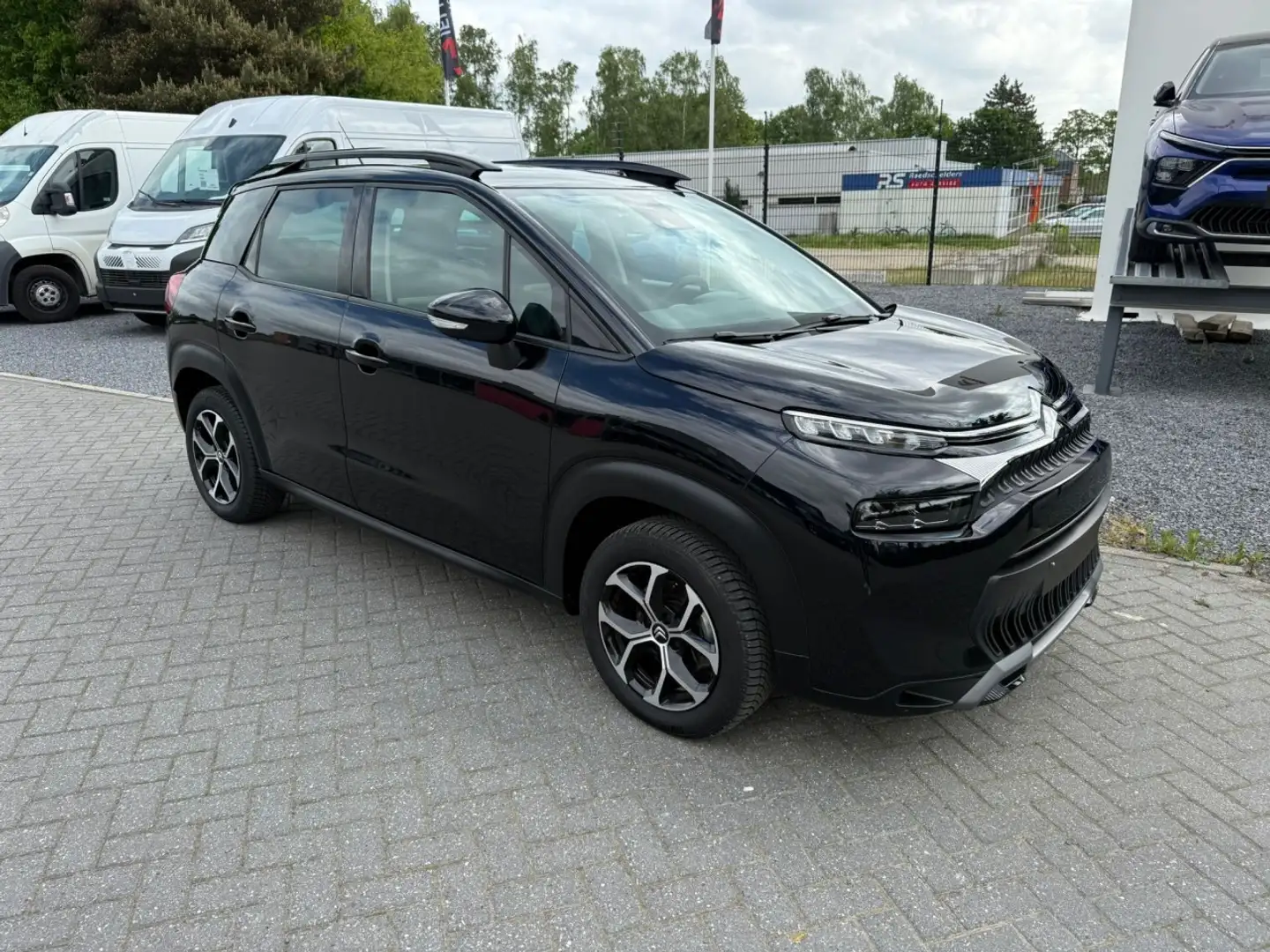 Citroen C3 Aircross 1.2 Turbo 130 Automaat Plus Czarny - 2