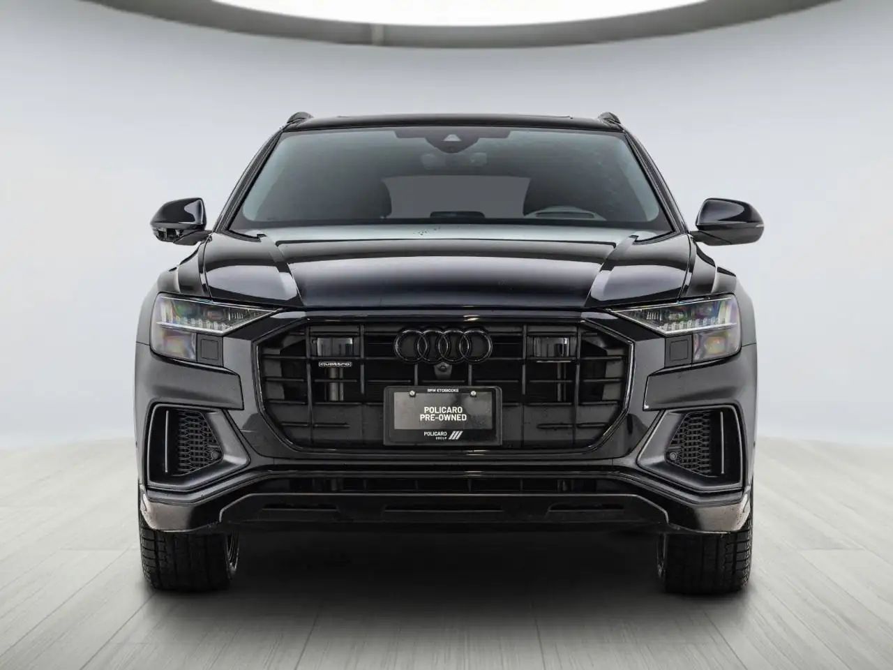 Audi Q8 снимка Audi Q8