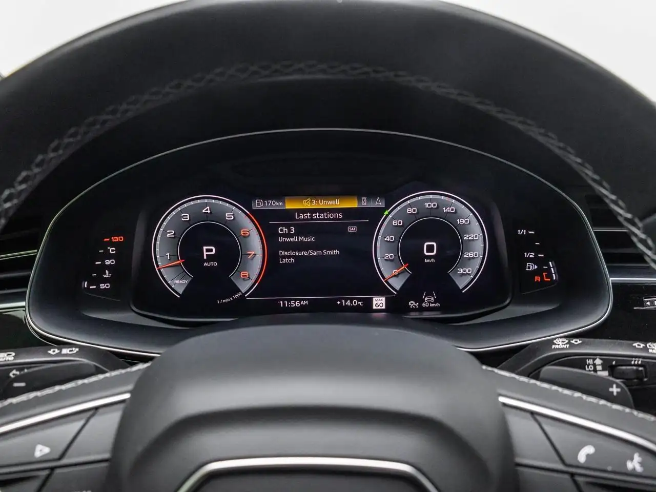 Audi Q8 снимка Audi Q8