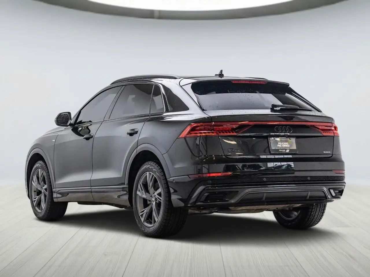 Audi Q8 снимка Audi Q8