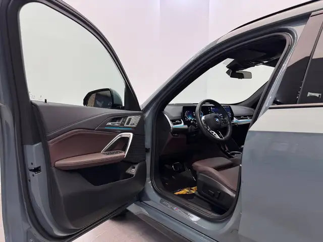 BMW X1 view 11