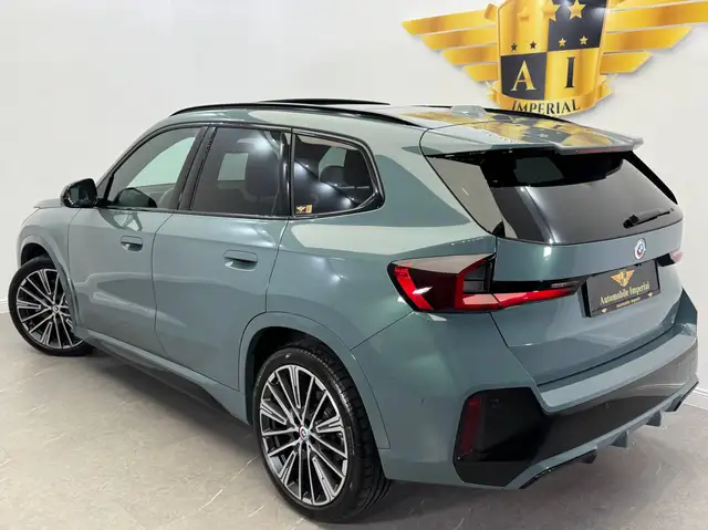 BMW X1 view 3