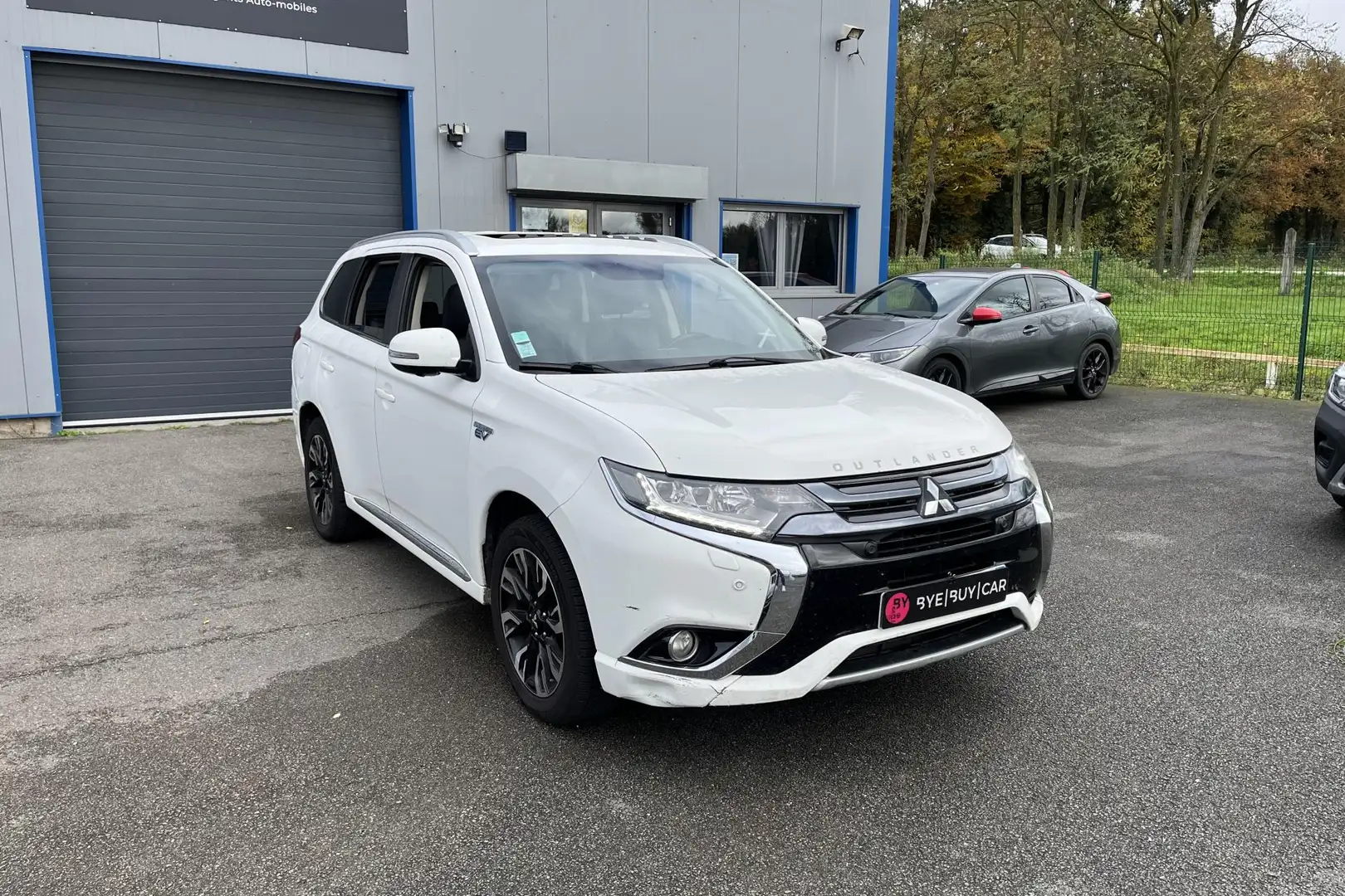 Mitsubishi Outlander Phev 2.0 S-AWC 200ch BVA Instyle GTIE 12 MOIS Blanc - 2