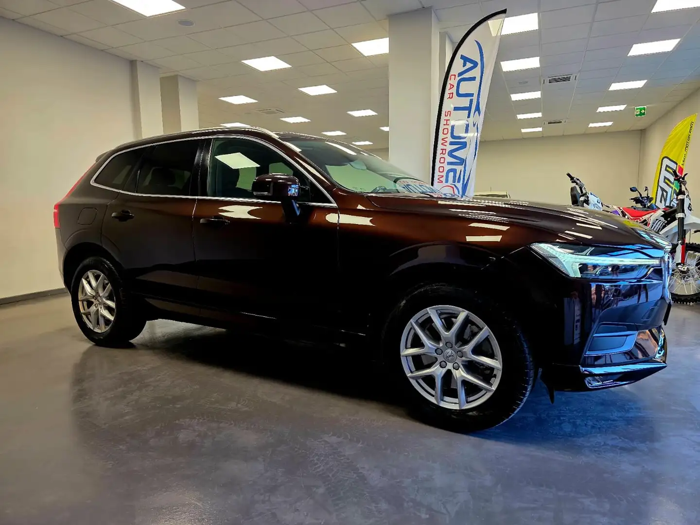 Volvo XC60 XC60 II 2018 2.0 b4 Momentum awd auto my20 Marrone - 1