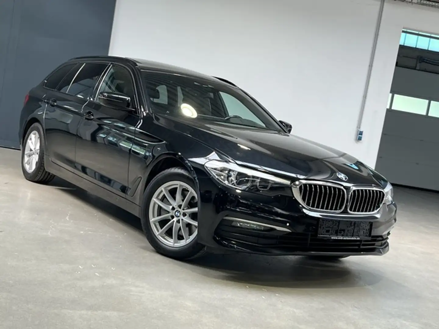 BMW 520 Leder Panorama LiveCockpit Kamera Nero - 2