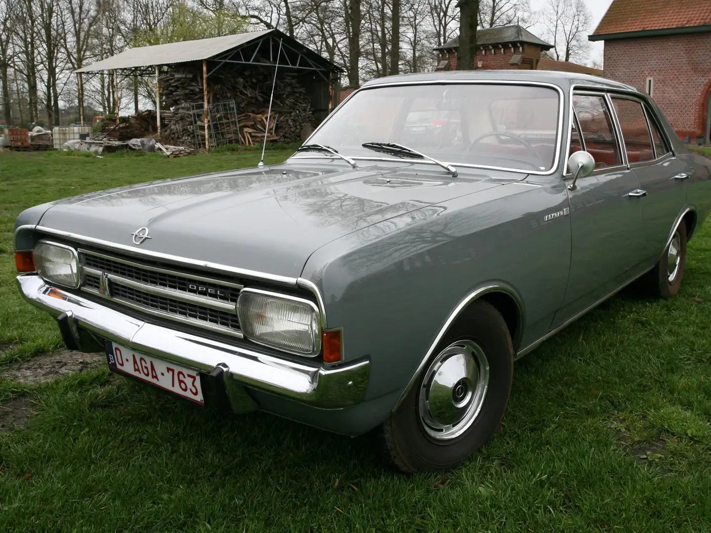 Opel Rekord Šedá - 2