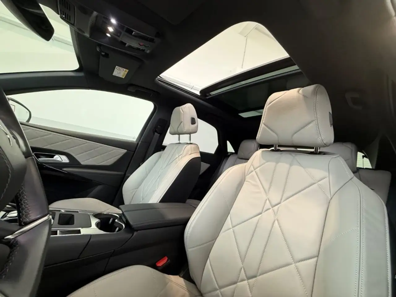 DS Automobiles DS 7 Crossback 2021 — фото 10