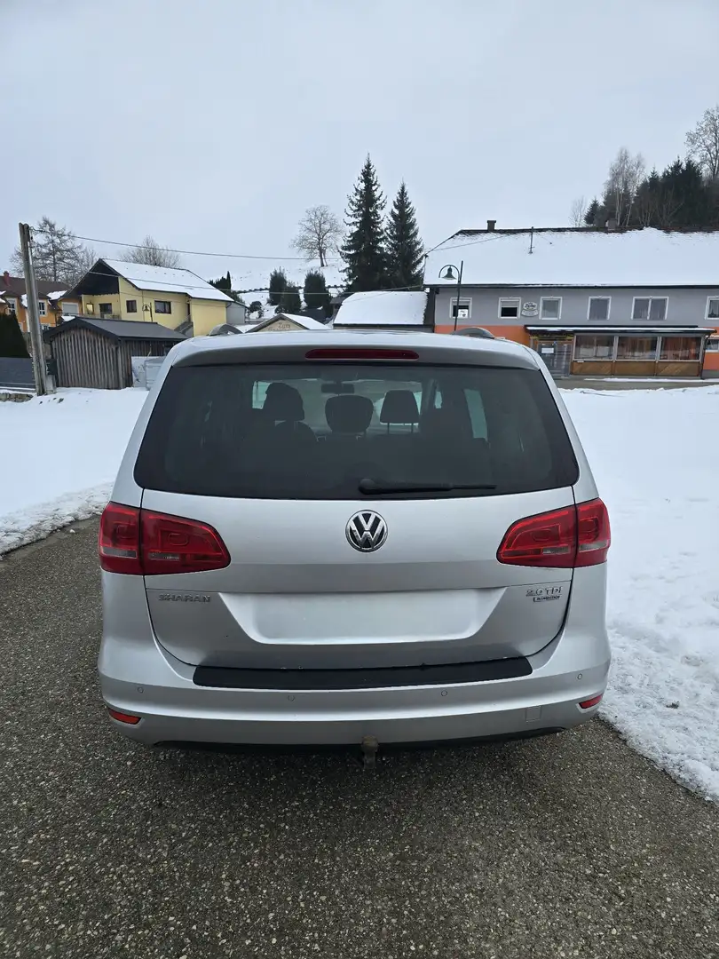 Volkswagen Sharan 2.0 TDI BlueMotion Technology Trendline Grau - 2