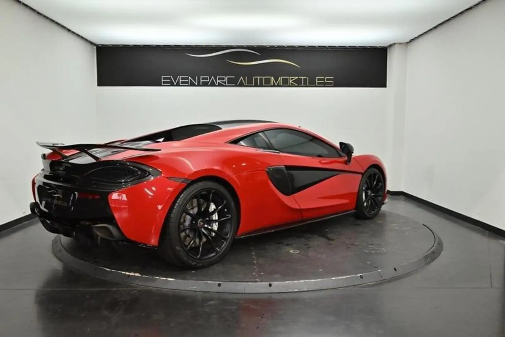 McLaren 570S coupe V8 3.8 570 ch - 2