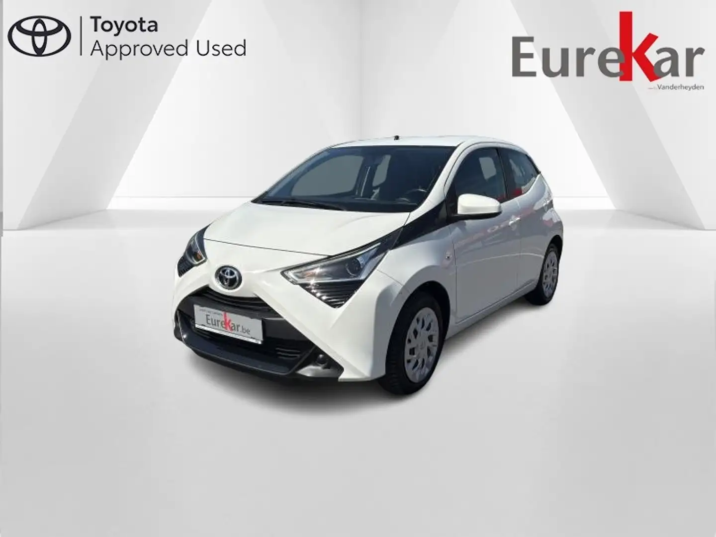 Toyota Aygo 1.0 VVT-i X-Play Blanc - 1