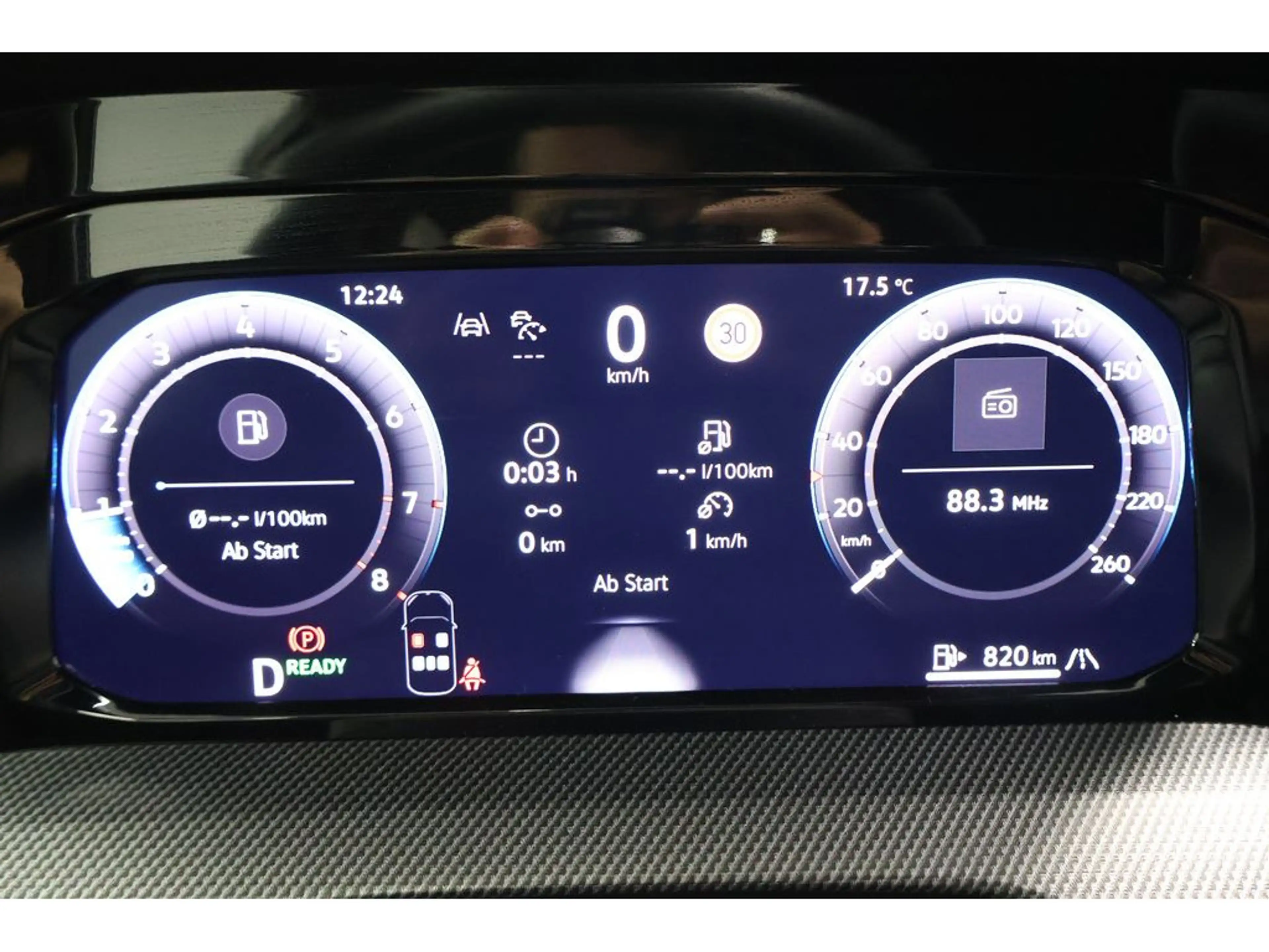 Volkswagen Golf VIII 1.5 eTSI R-Line "Black Style" DSG,N — photo 10