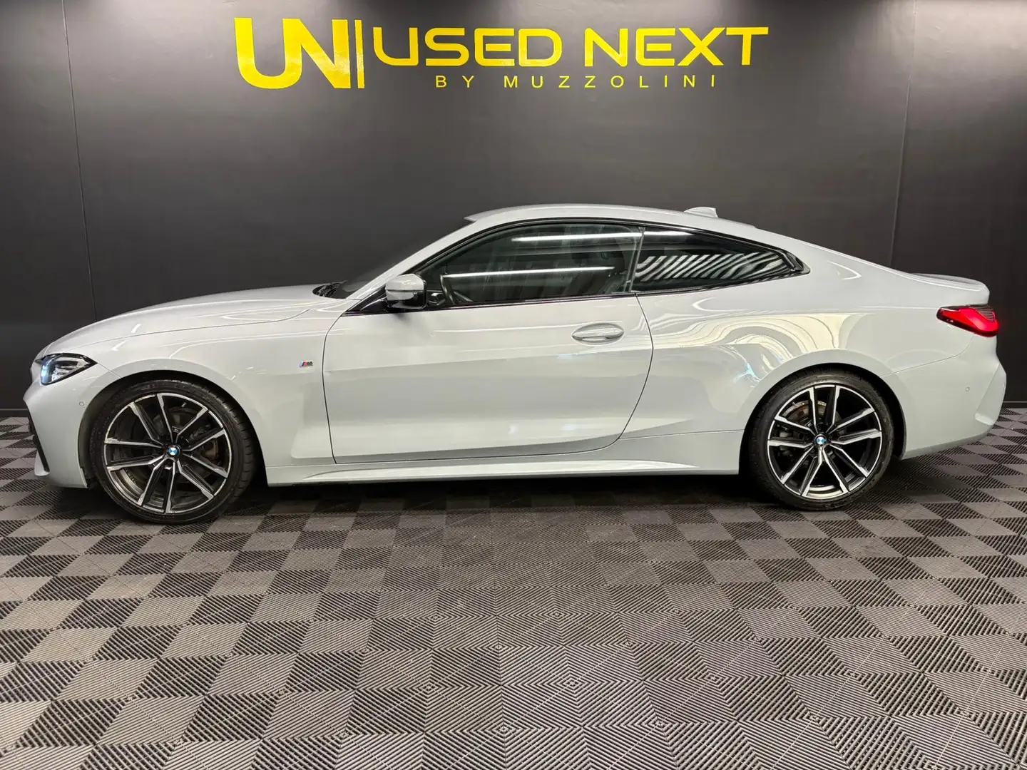 BMW 420 d Coupé aut M-Sport Gris - 2