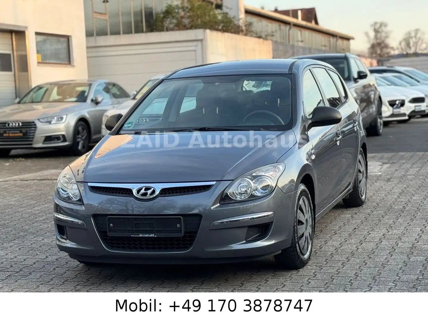 Hyundai i30 CW blue 1.4 Comfort Kombi*PDC*AHK*2HAND* Grau - 1