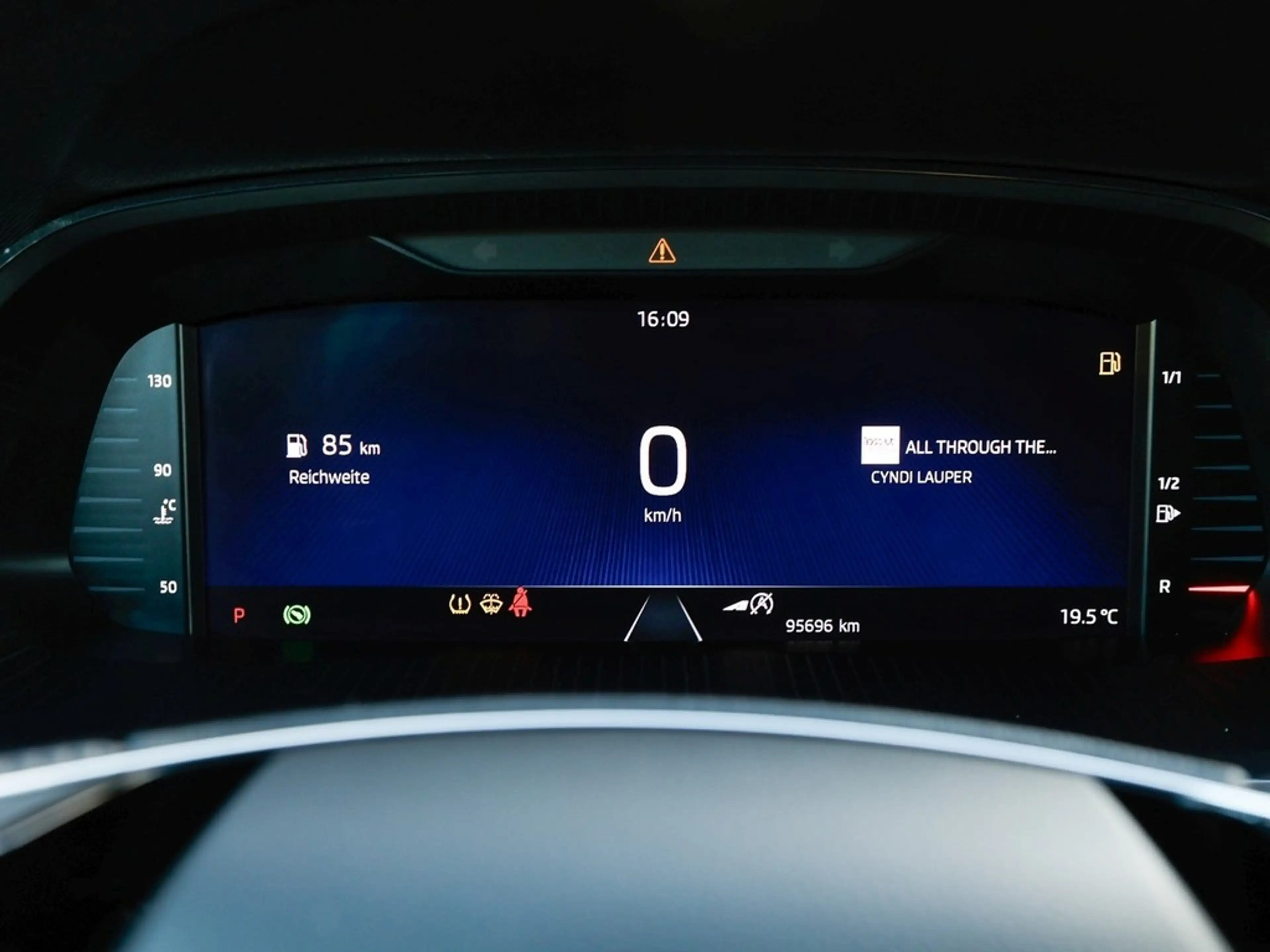 Skoda Octavia Combi 2.0 TDI DSG Einparkhilfe, Sitzheizung, LED — photo 13