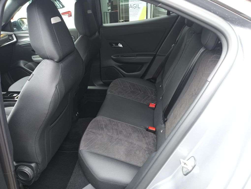 Opel Mokka E