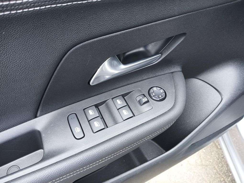 Opel Mokka E