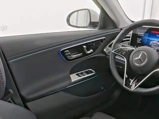 Mercedes-Benz E 300 e T Avantgarde 360 ACC AHK AUT DynLicht LM Ansicht 18