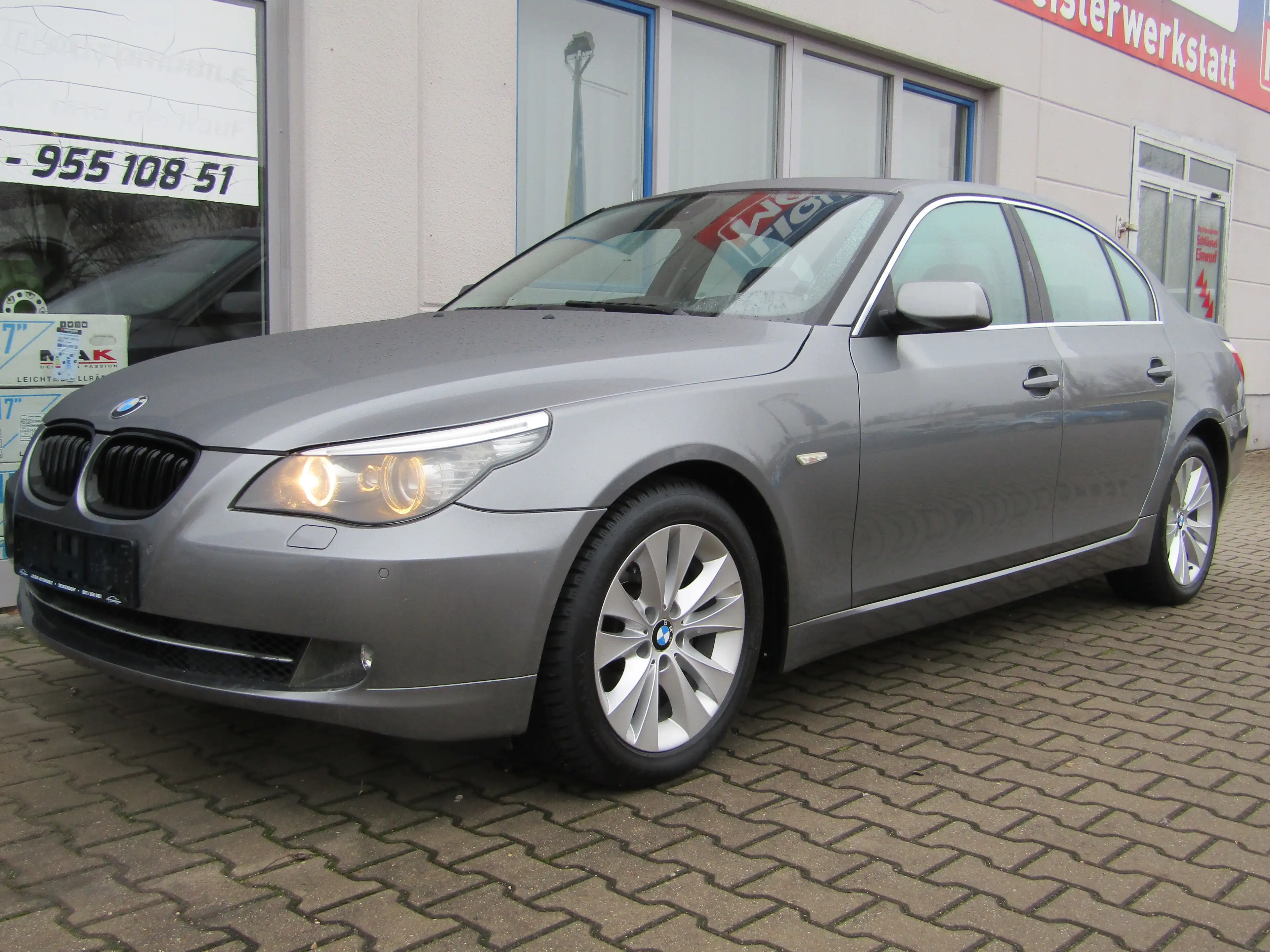 BMW 523 523i Limousine, 8Fach Bereifung, Top Zustand,Schiebedach
