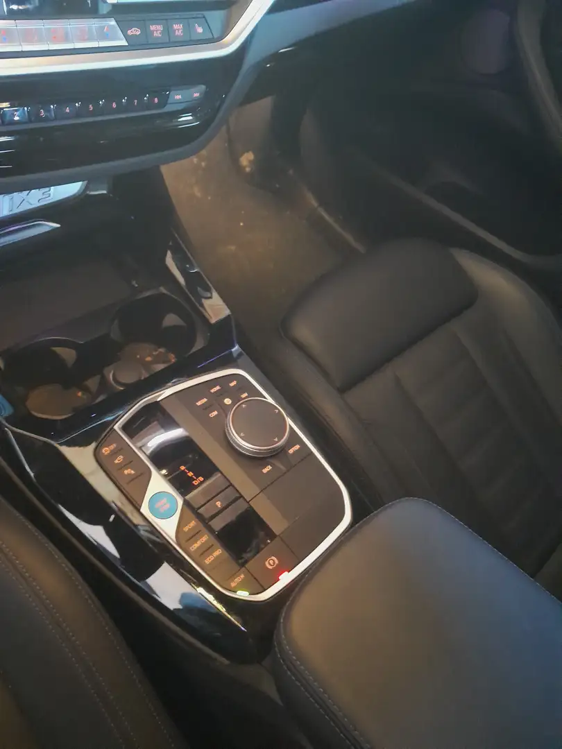 BMW iX3 iX3+Impressive+Impressive Schwarz - 2