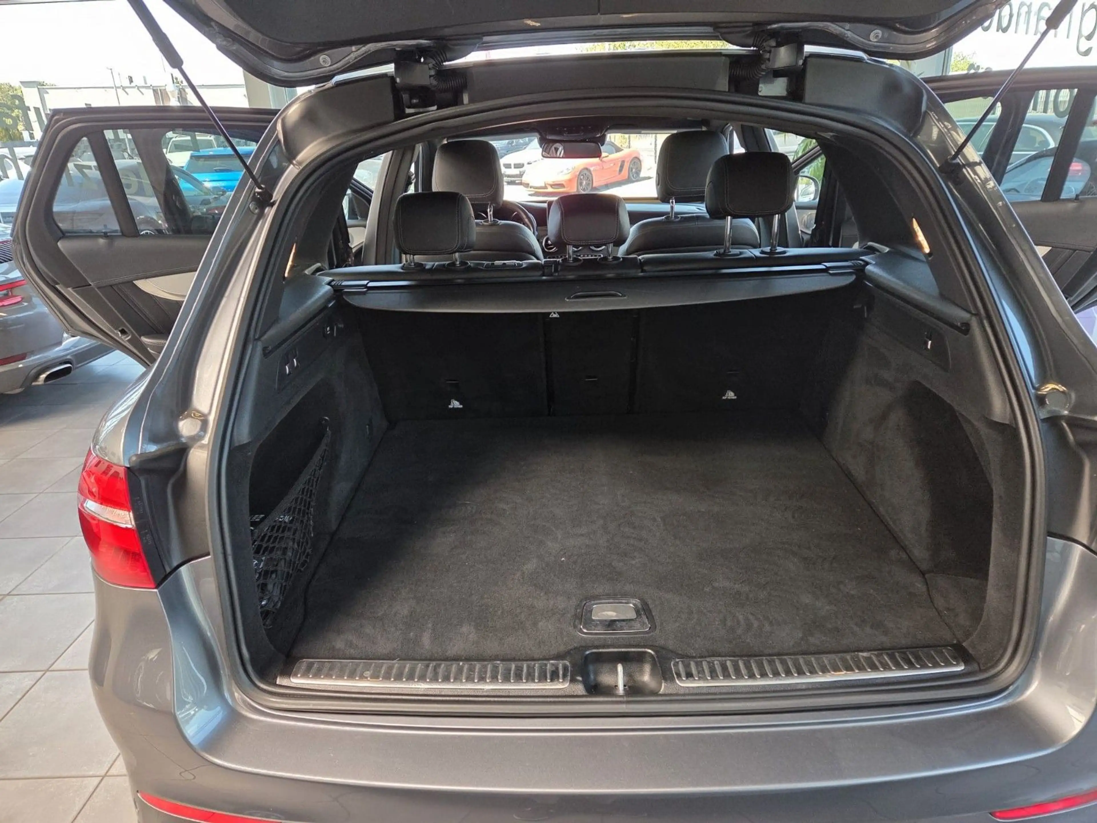 Mercedes-Benz GLC 63 AMG S — photo 12